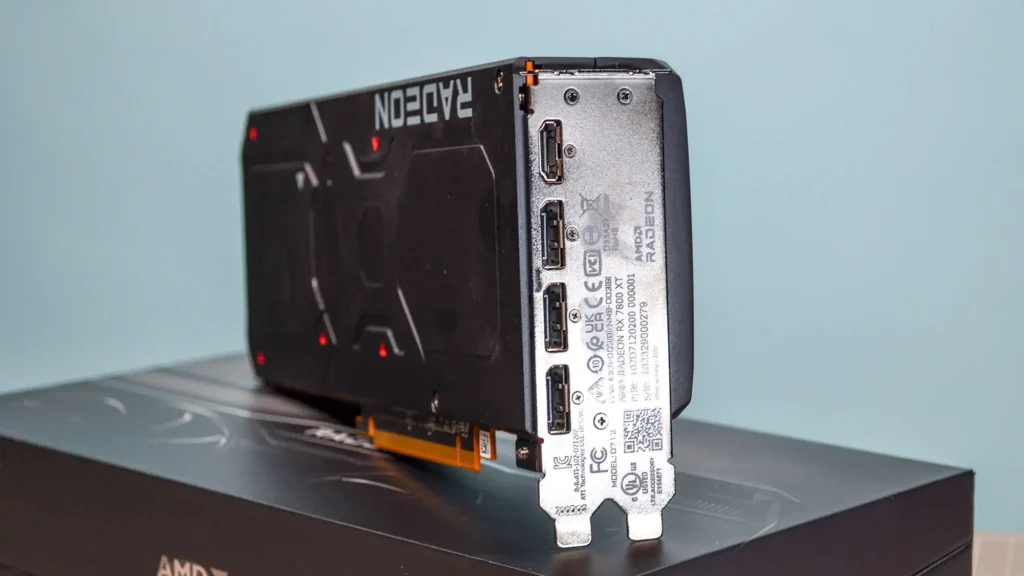 AMD RX 8800 XT: Дата выхода и почему она «убьет» RTX 5070