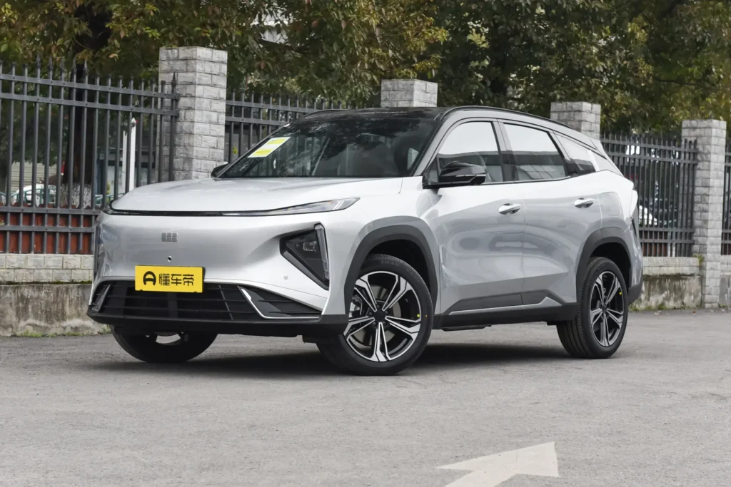 Geely Galaxy M7 2026: 1730 км запаса хода и шансы на бренд Belgee